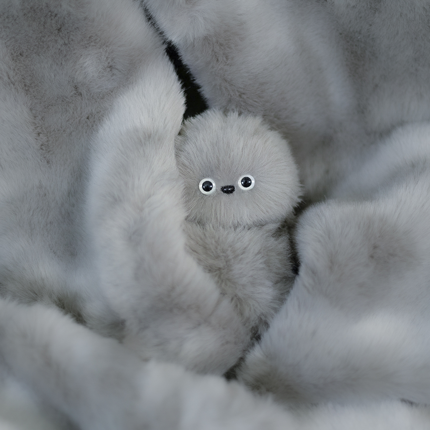 Gray mirumi